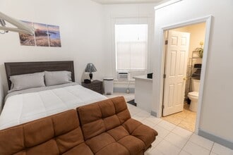 Building Photo - Furnished Studio for Rent in Historic Downtown Cole Block Building