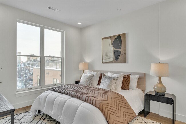 Building Photo - 566 Columbus Ave