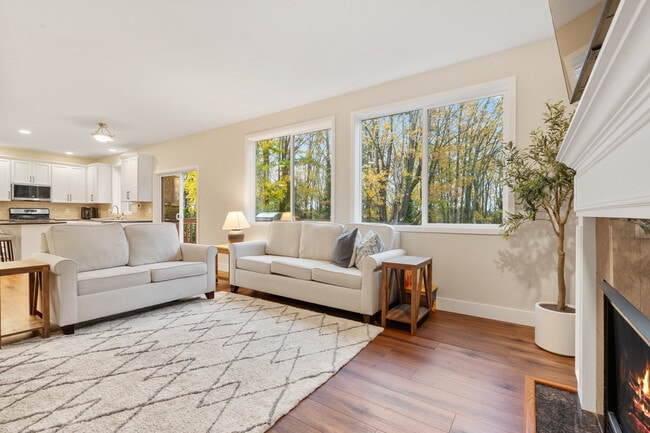 Building Photo - 22202 68th Pl West