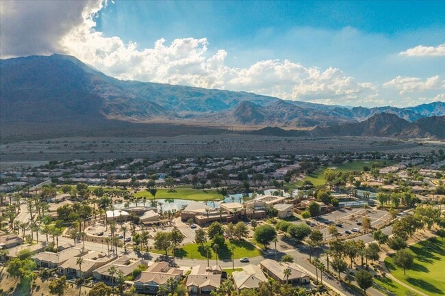 Building Photo - 60636 Desert Shadows Dr