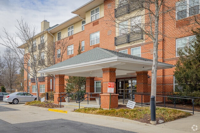 Building Photo - Park View at Colonial Landing