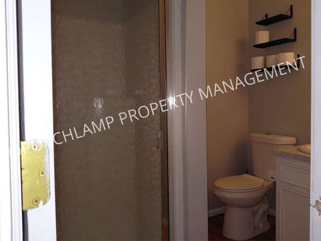 Building Photo - 3045 Chaminade Ct SW