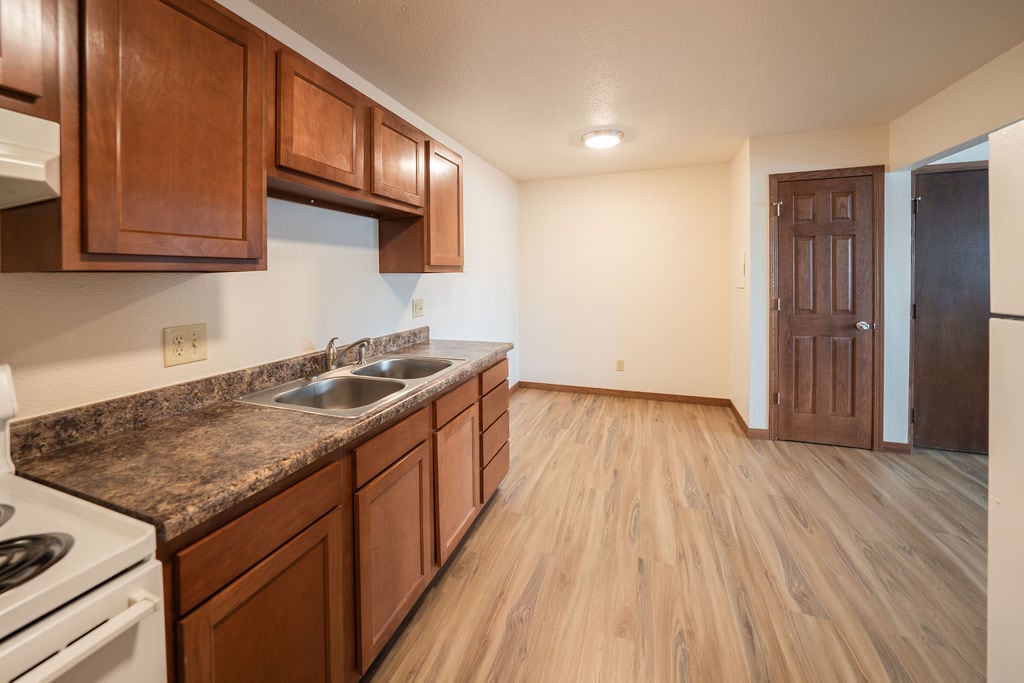 Building Photo - 3505 S West Ave