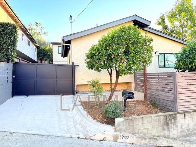 Building Photo - 4762 Charters Ave