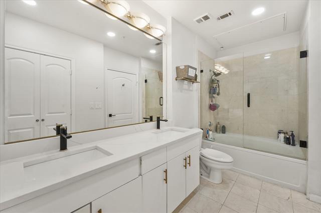 Building Photo - 3225 Turtle Creek Blvd Blvd