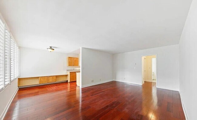 Building Photo - 1200 Flores St