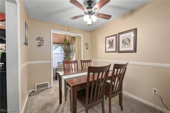 Building Photo - 1501 E 248th St