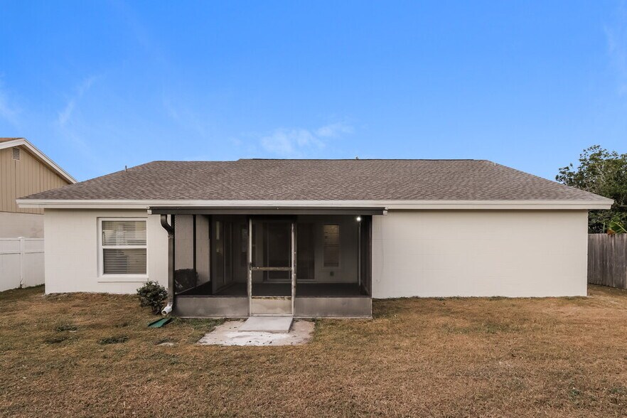 Building Photo - 705 Hazy Meadow Ct