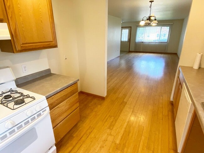 Building Photo - 2-Bedroom, 1-Bath Ranch Style Home - ADA Compliant, Hardwood Floors, & Fenced-In Yard