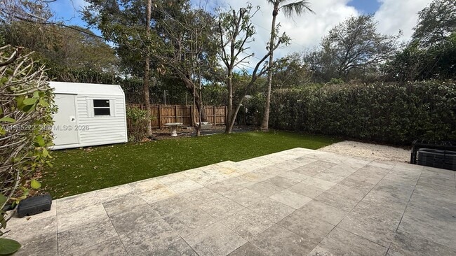 Building Photo - 4765 N Miami Ave