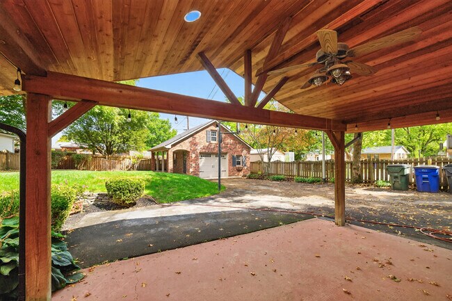 Building Photo - 433 Potomac Dr