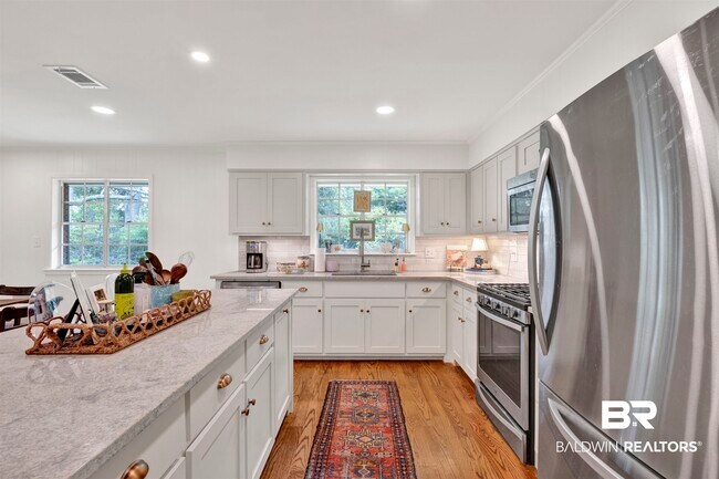 Building Photo - 8960 Morphy Ave