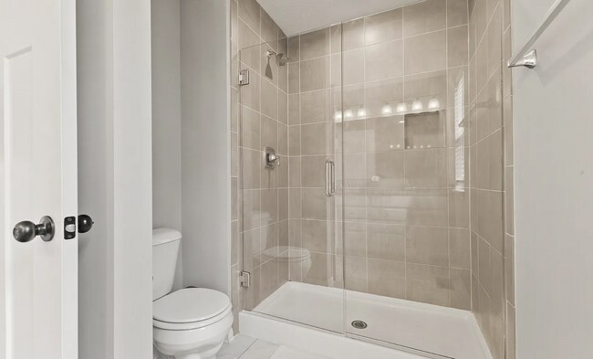 Building Photo - 163 Steeples Blvd