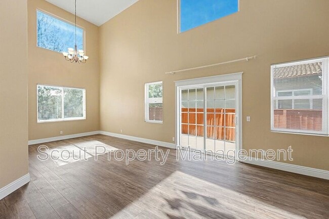 Building Photo - 30783 Medinah Way