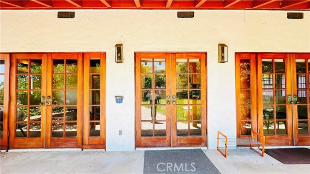 Building Photo - 2051 Fair Oaks Ave