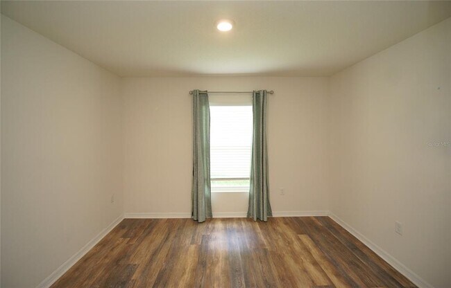 Building Photo - 501 Calico Scallop St
