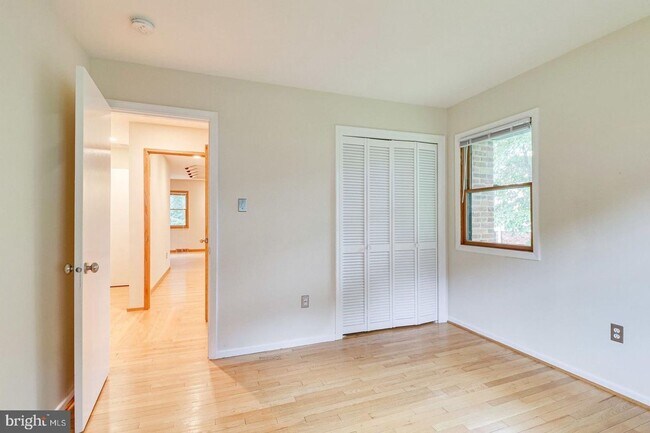 Building Photo - This elegant and unique three-level split ...