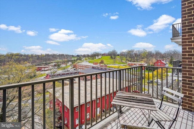 Building Photo - 1510 12th St N