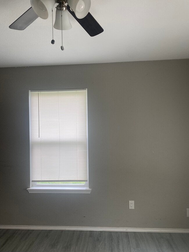 Building Photo - 224 Hill St