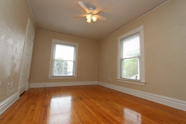 Building Photo - 1430 Sherman St SE