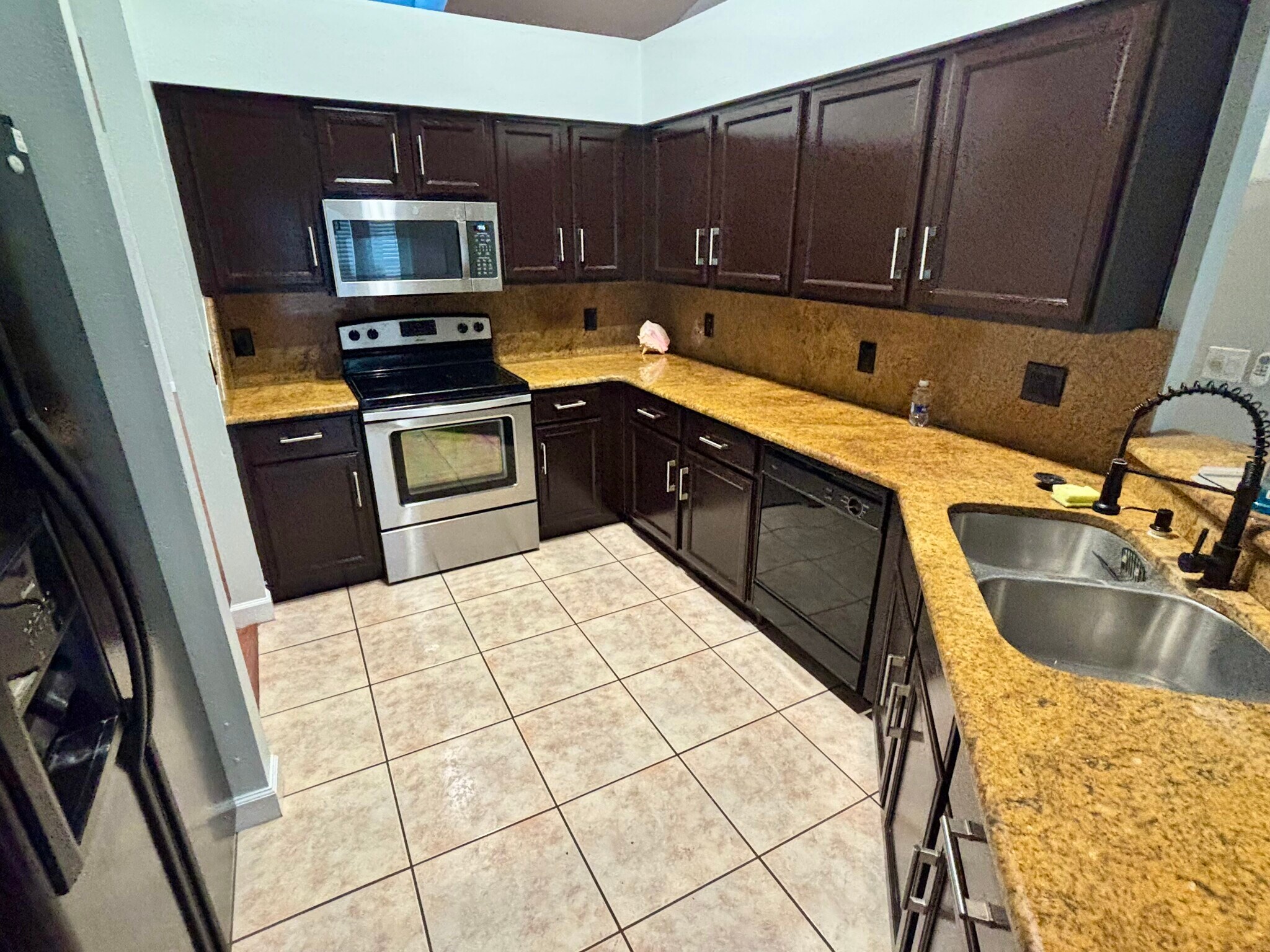 Building Photo - 4813 Fort Lee Ct