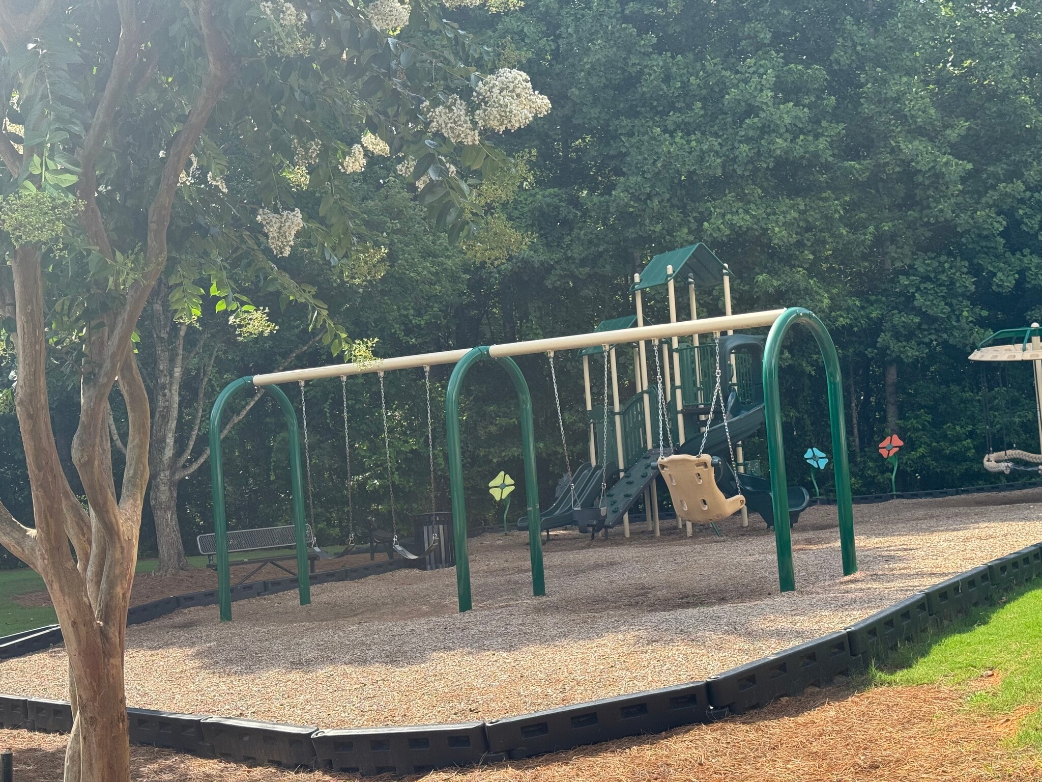 Building Photo - 1044 Annazanes Ct