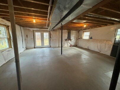 Building Photo - Available 5/1/2026 3 Bedroom Pet Friendly home on Redwood Drive in Rileyville!