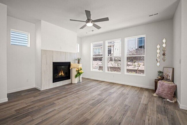 Building Photo - 6396 Laud Pt