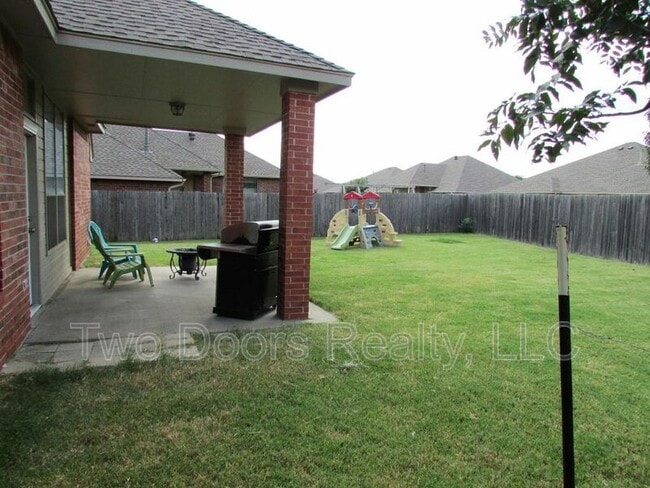 Building Photo - 3016 Cruden Dr