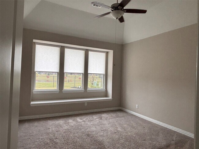 Building Photo - 7414 Evelyn Grv Dr