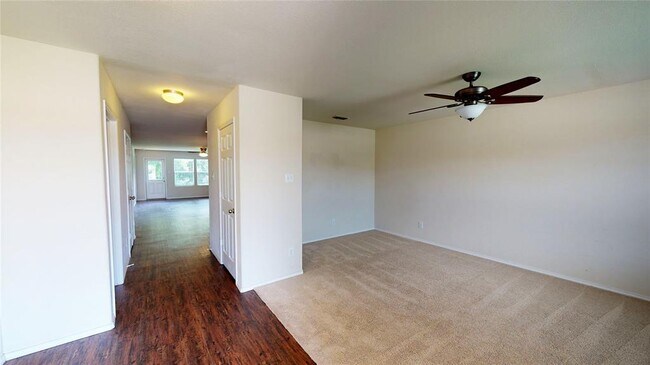 Building Photo - 2914 Whispering Pine Blvd