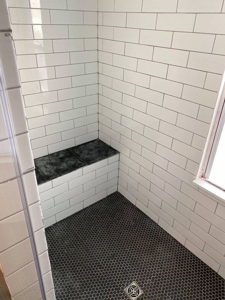 Shower w/Bench & Rainfall Head - 1101 Brighton Rd