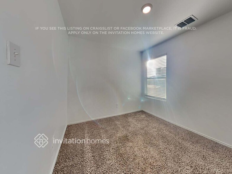 Building Photo - 2937 Greenhorn Ave