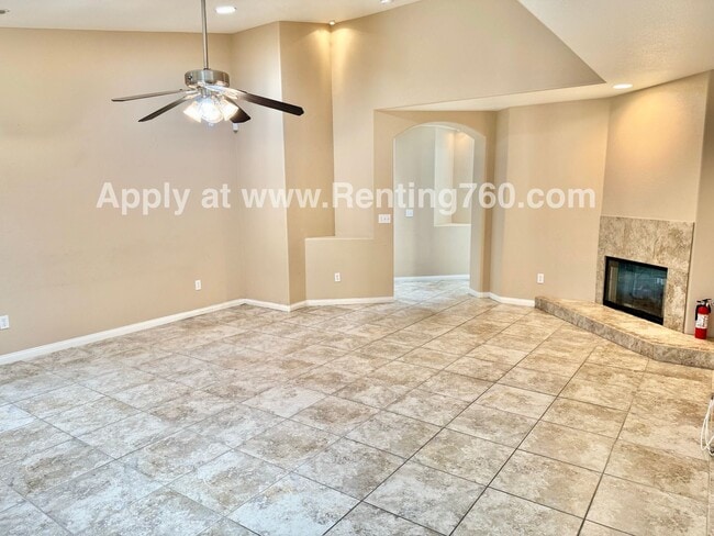 Building Photo - Spacious 4 Bedroom Home in Copper hills Ne...