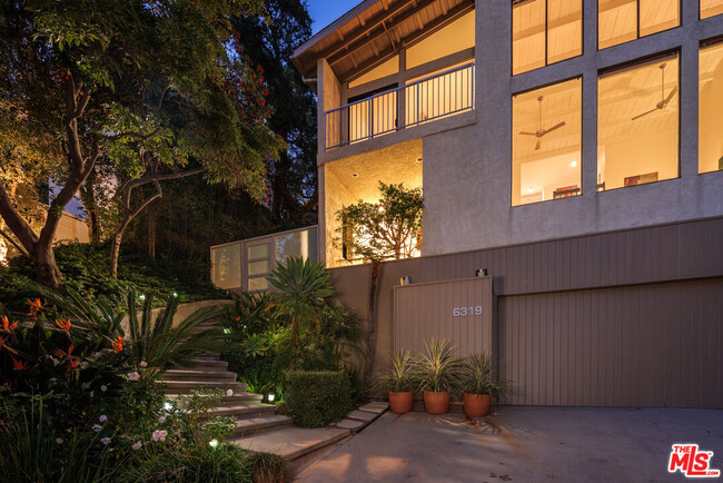 Building Photo - 6319 Heather Dr
