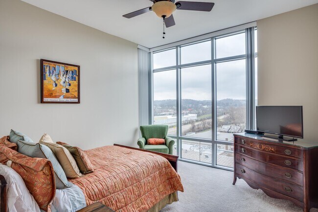Building Photo - 400 Riverboat Row