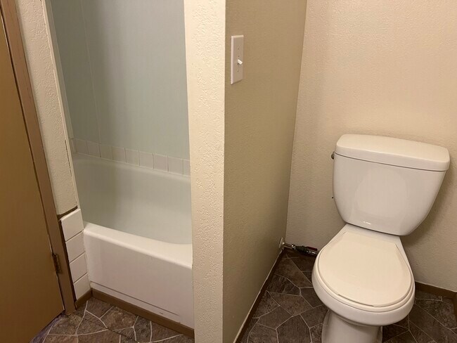 Building Photo - 500 National Ave N