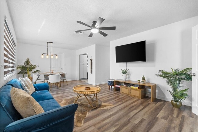 Building Photo - 5920 NE 2nd Terrace