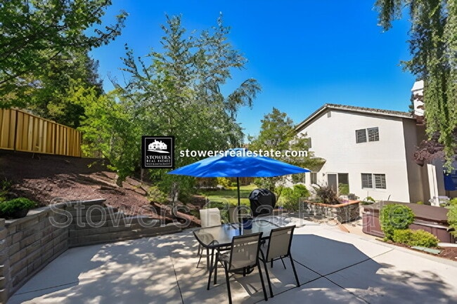 Building Photo - 441 Coventry Pl