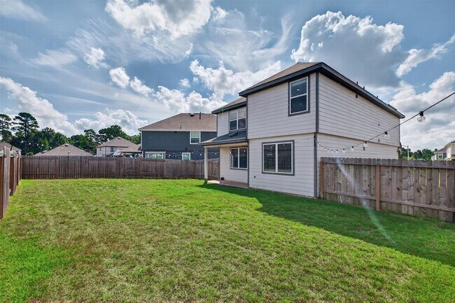 Building Photo - 2404 Shellcracker Dr