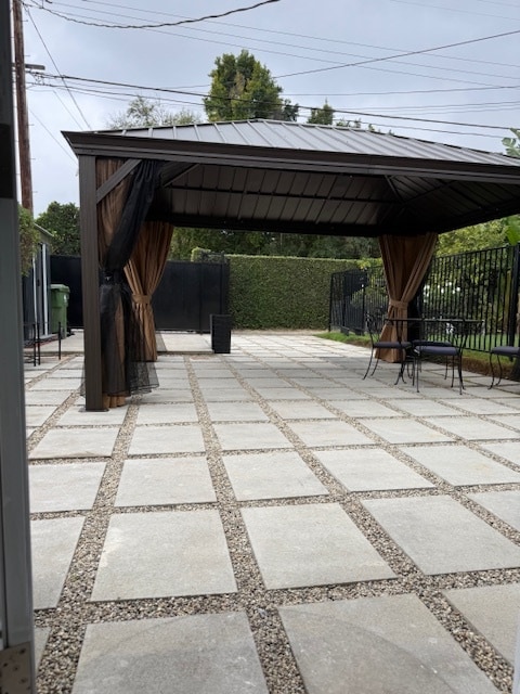 Patio/Parking - 7949 Nita Ave