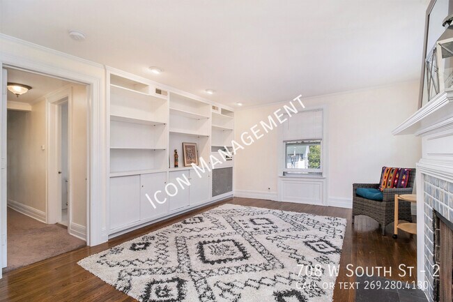 Building Photo - 708 W South St