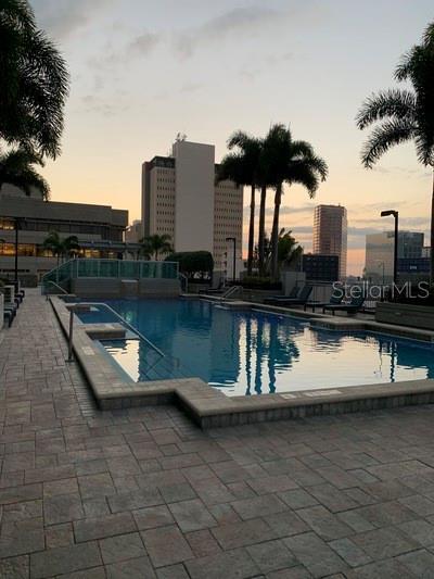 Building Photo - 777 N Ashley Dr