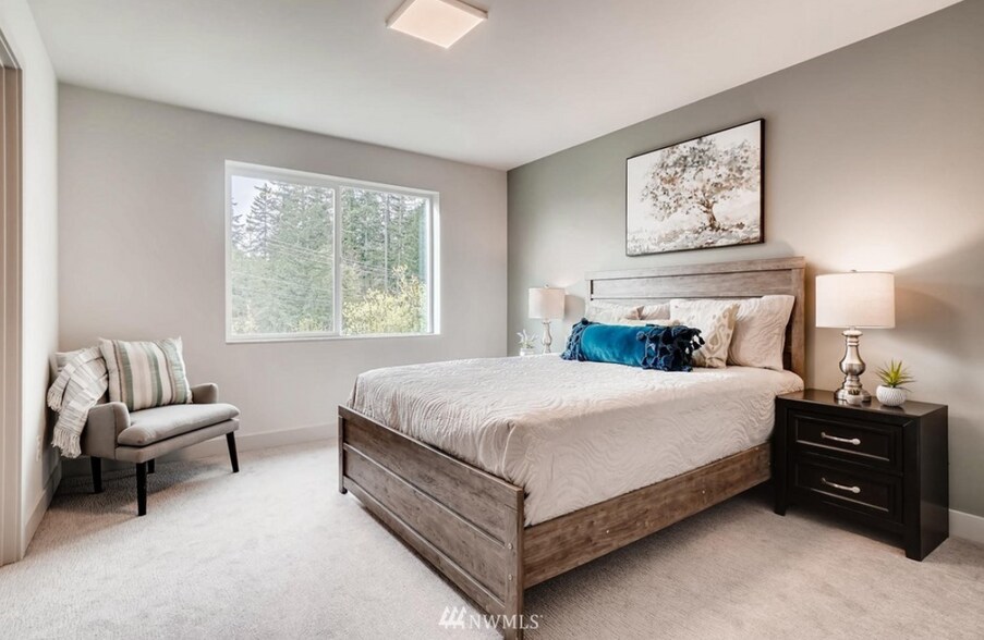 Building Photo - 17905 35th Ave SE