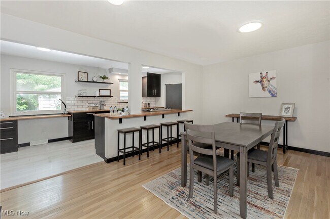 Building Photo - 1178 Mohegan Trl