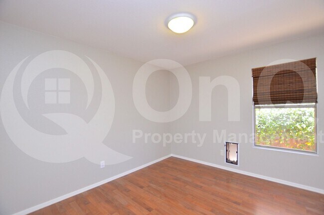 Building Photo - 2230 E Pinto Dr