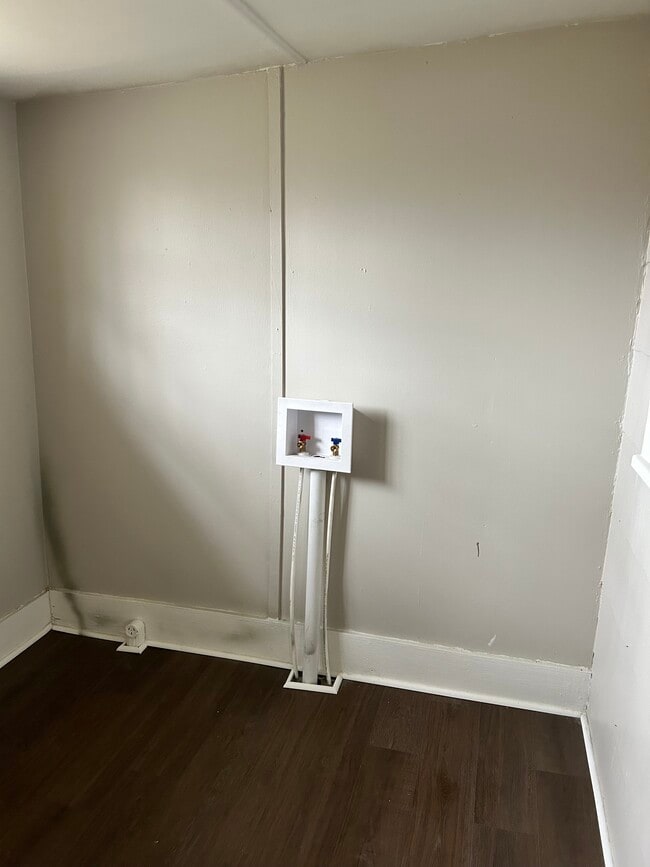 Building Photo - 2409 Ivy St