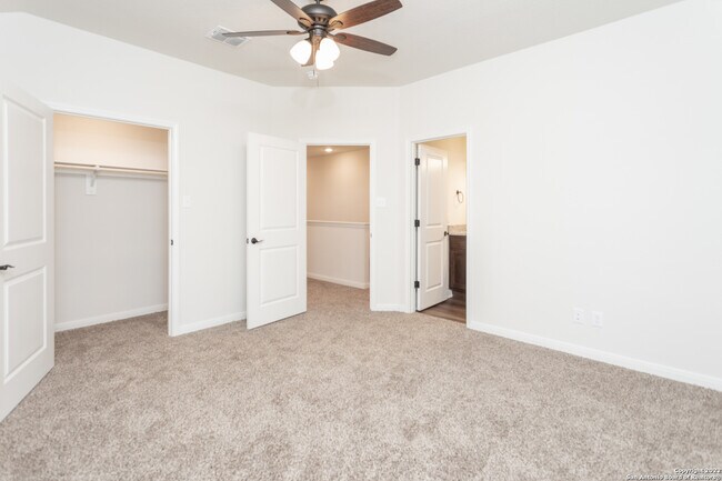 Building Photo - 10318 Candlewood Wy