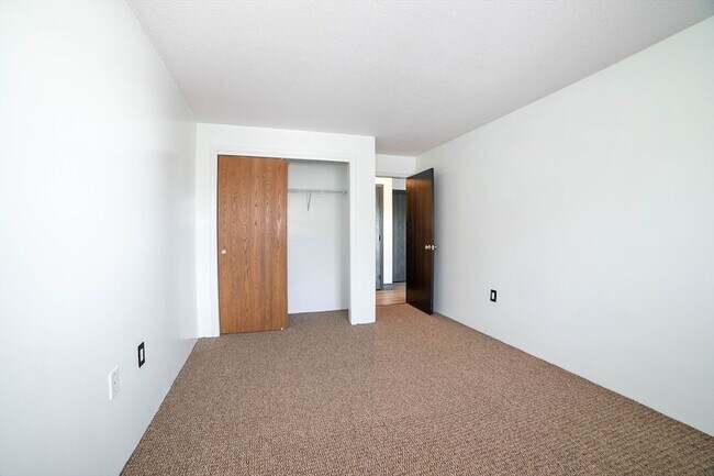 Building Photo - 80 Stanton St