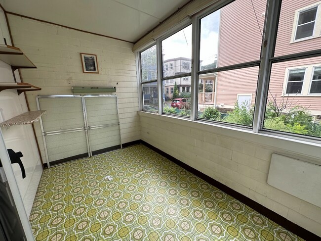 Building Photo - 9 Roberts Rd